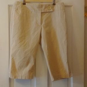 StellaT Low Rise Capri Cream Size 11
